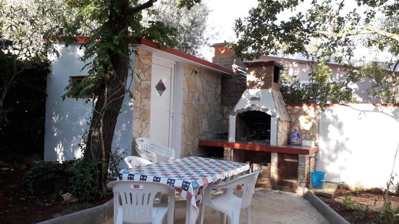 Apartmani Mia Лижнян Екстер'єр фото