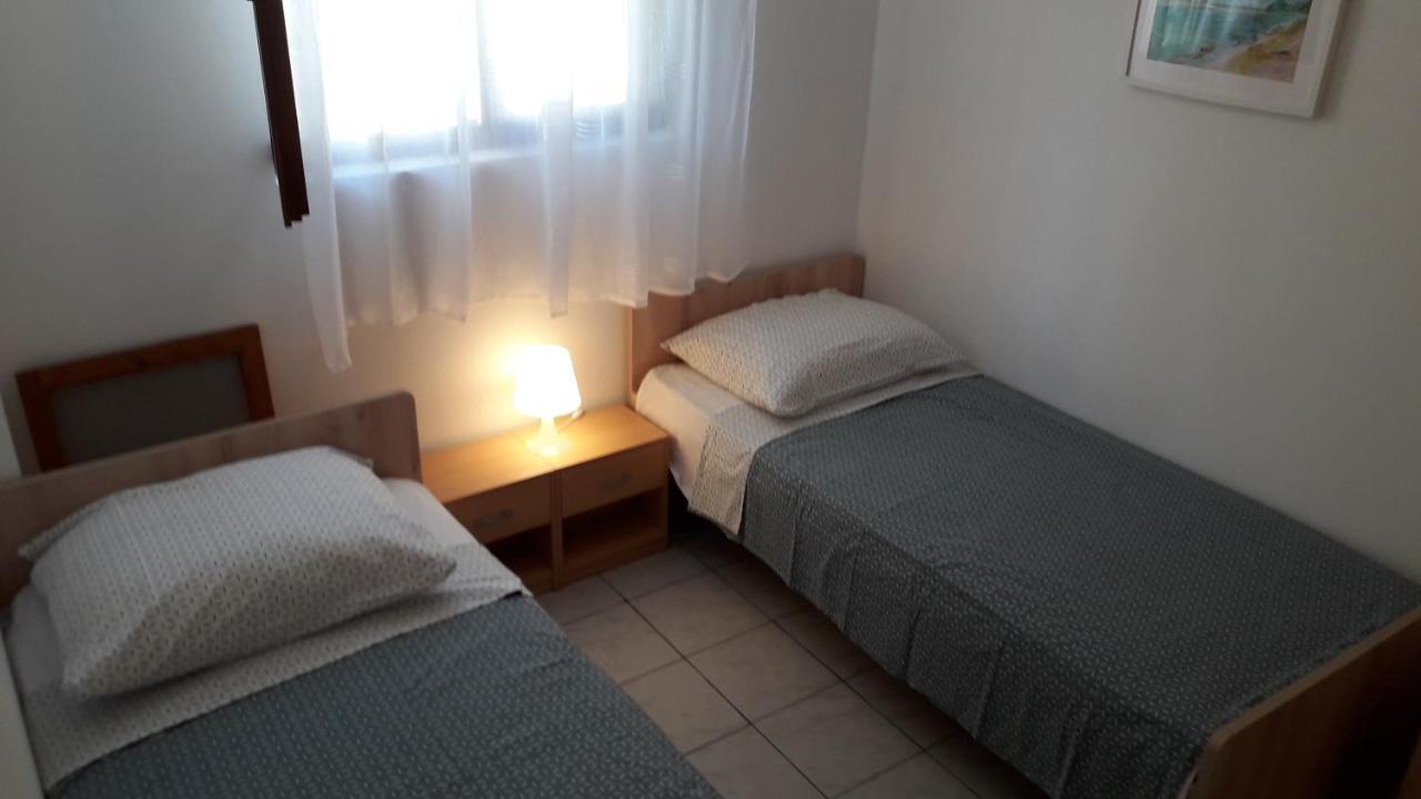 Apartmani Mia Лижнян Екстер'єр фото