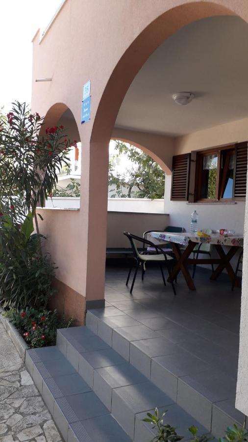 Apartmani Mia Лижнян Екстер'єр фото