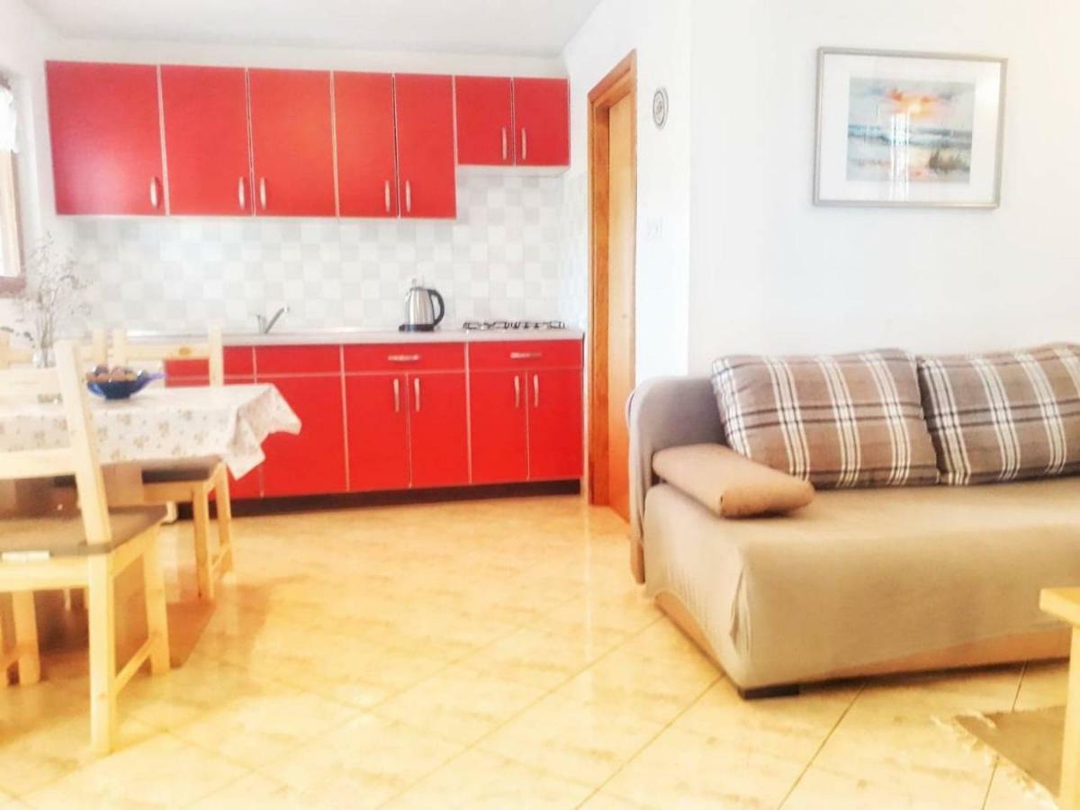 Apartmani Mia Лижнян Екстер'єр фото